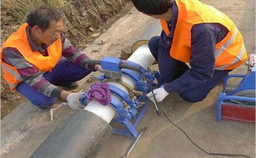 PE-RTⅡ型溫泉輸送管現場施工圖